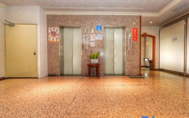 Meworld Hotel-Sanchong