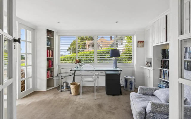 Poolside Stay - Close To Taronga Zoo & Luna Park