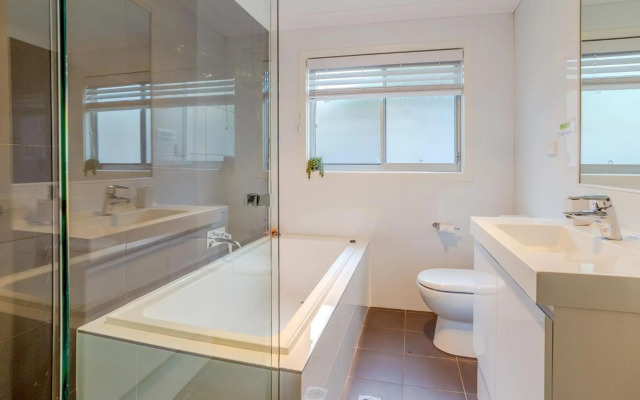 KIAMA SUNRISE Kiama and Surrounds 4pm check out Sundays