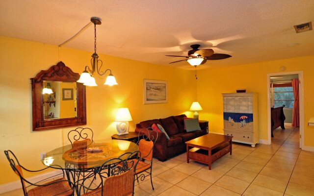 Lido Islander Inn