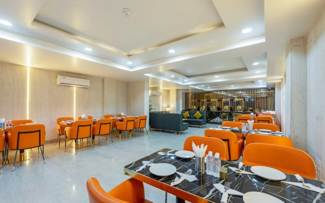 Aadat Hotel Subhash Chowk Gurgaon