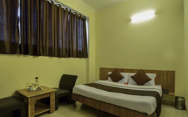 OYO 8424 Hotel Sunflower