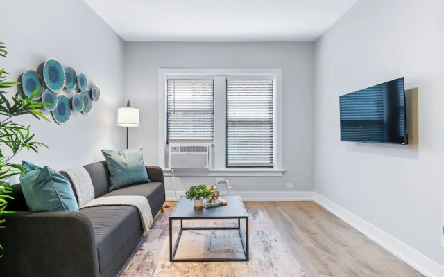 Stylish 1BR in Lakeview - Brompton 1 rep