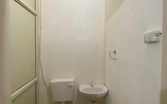 Pop 92131 Hotel Zara