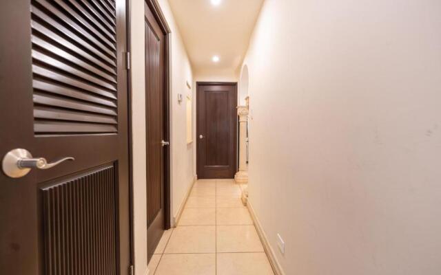 Bocaraca 2 - Luxury 2 BR Condo