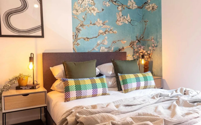 One Bed Apartment Gem Steps to City by Belvilla