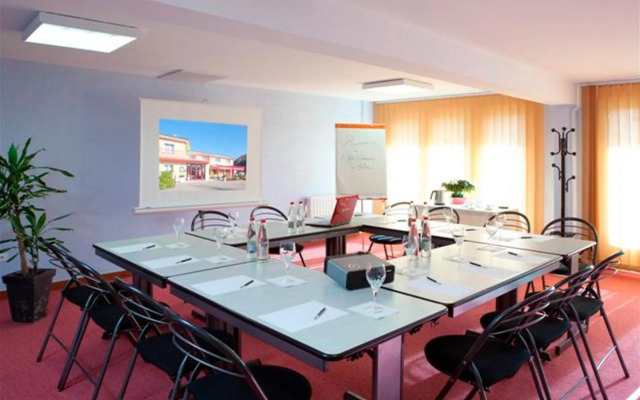 Hôtel CARRER Le Rhien