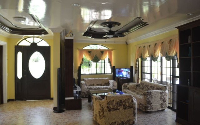 Kim Beatriz Compound