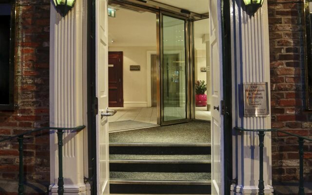Dean Court Hotel