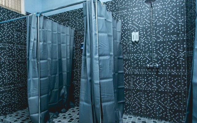 Sherlock Holmes Hostel Baku