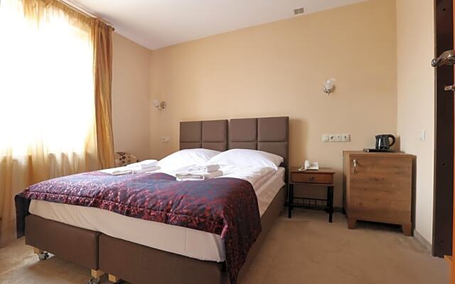 Hotel Restauracja Karkonosze