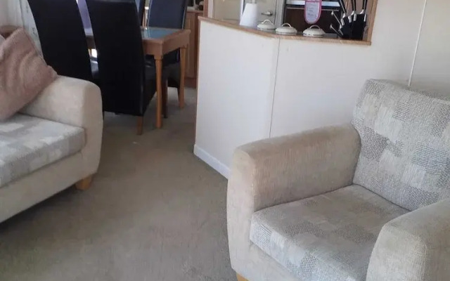 Captivating 2-bed 6 Berth Caravan in Ingoldmells