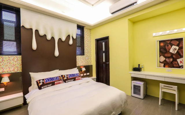 Happiness station B&B