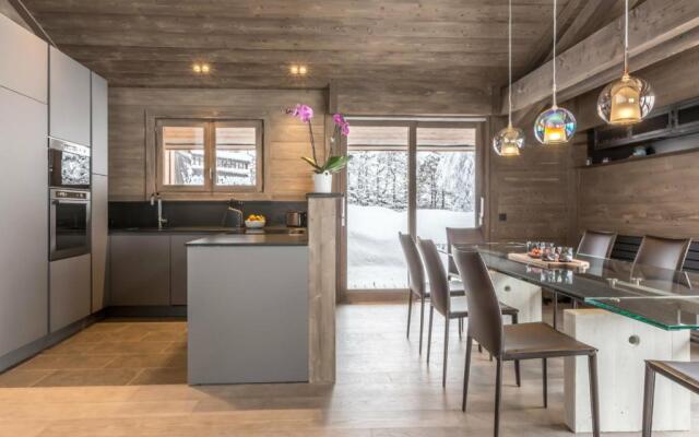 Chalet La Clusaz, 6 pièces, 12 personnes - FR-1-304-211