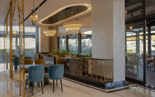 Mövenpick Living Istanbul West