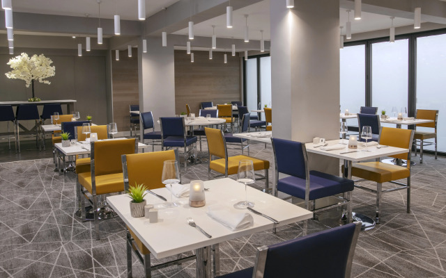 Best Western Premier Heronston Hotel & Spa