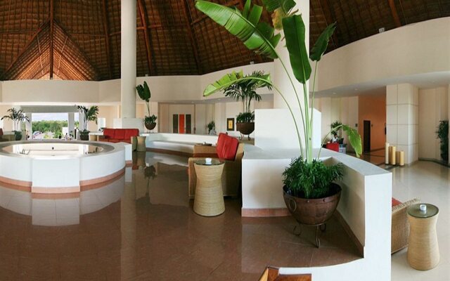 BlueBay Grand Esmeralda All Inclusive