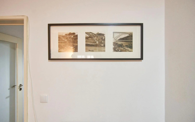 Riverside (with 3 Bedrooms) by JC