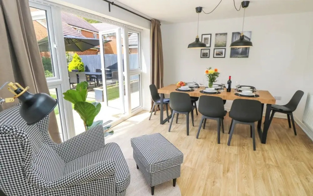 25 St. Benedict Road