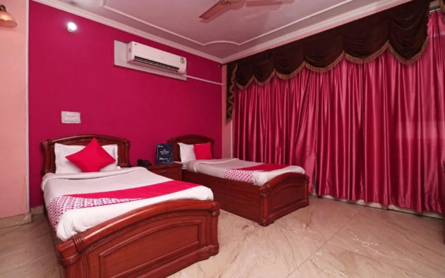 Hotel Centre Point By OYO Rooms