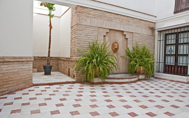 Barrio de Santa Cruz Muy luminoso