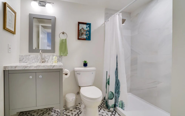 Spacious Minneapolis Home - 2 Mi to Downtown!