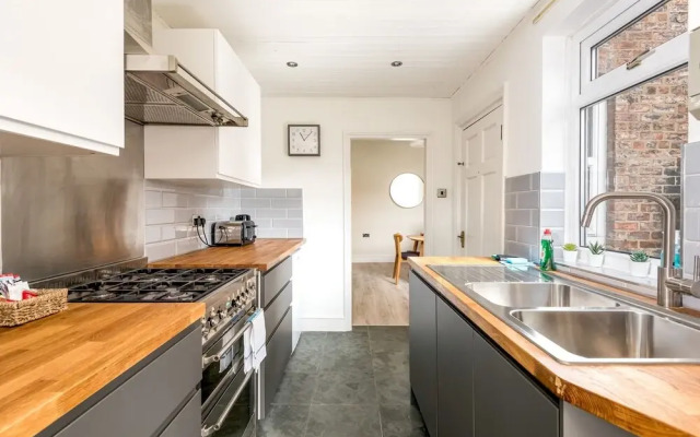 Stylish & Modern House With Original Period Charm