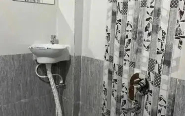 Hotel Pravin Executive by OYO Rooms