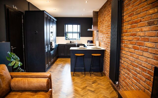 Barber Shop Flat