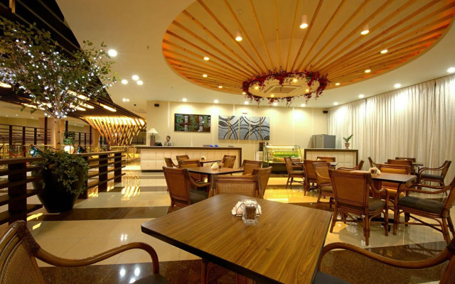 Xenia Hotel Clark - Multi Use Hotel