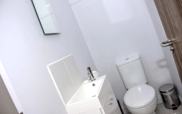 Base Serviced Apartments - City Road