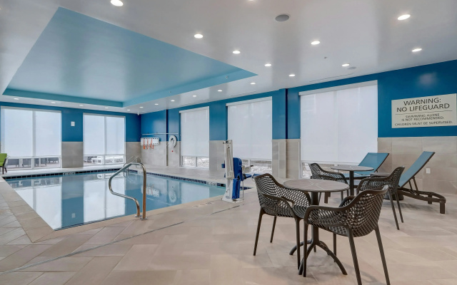 Hampton Inn & Suites Cincinnati Midtown Rookwood