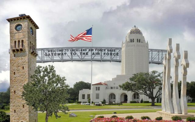 Econo Inn Lackland AFB Seaworld