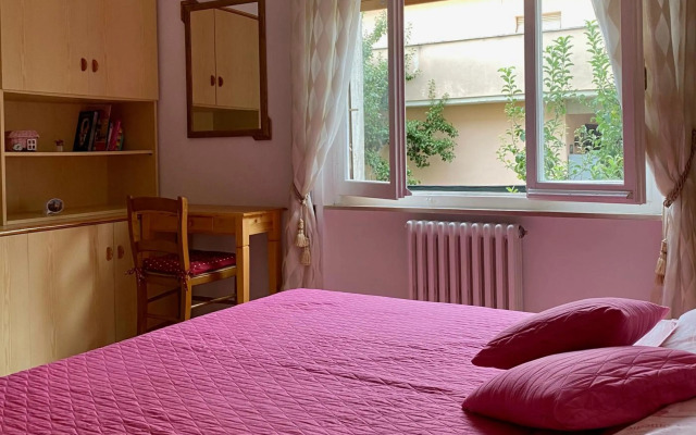 Casa Vacanza Lilia vicino la Stazione e Caserma