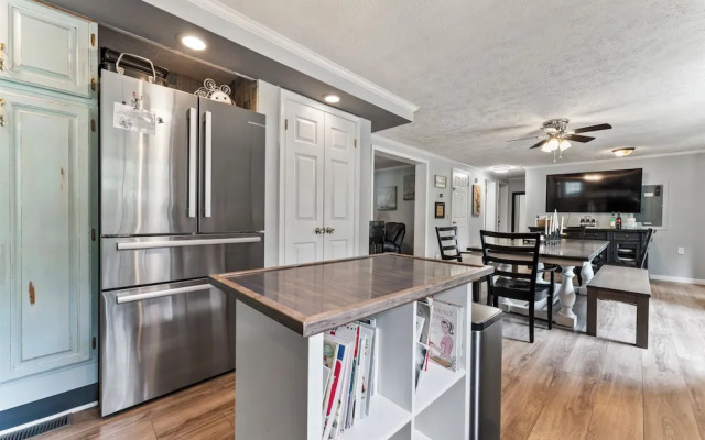 Lovin Lake Livin A Must-see!