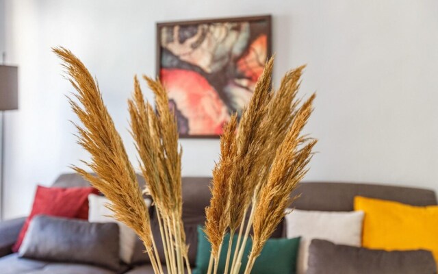 Flat Within Walking Distance to Istiklal Street