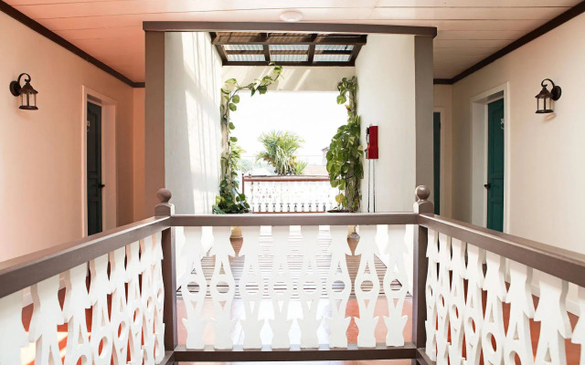 Isla de Flores Hotel