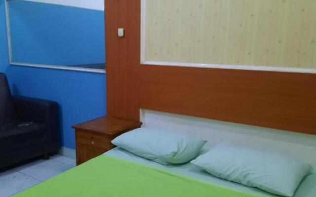 OYO 92470 Hotel Sahabat 2