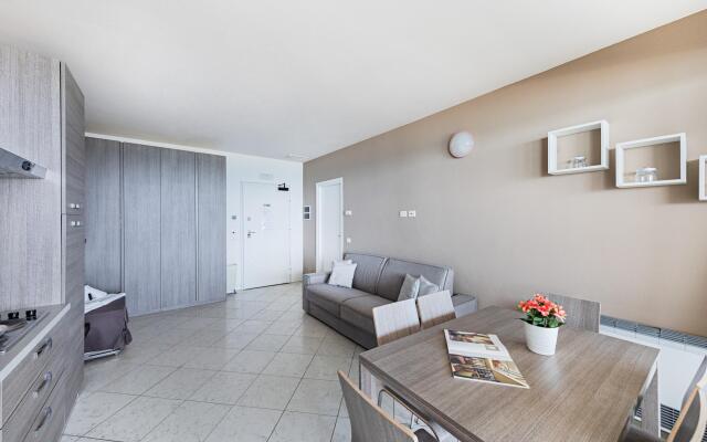 Residenza Miralago With Pool - One-bedroom With Terrace