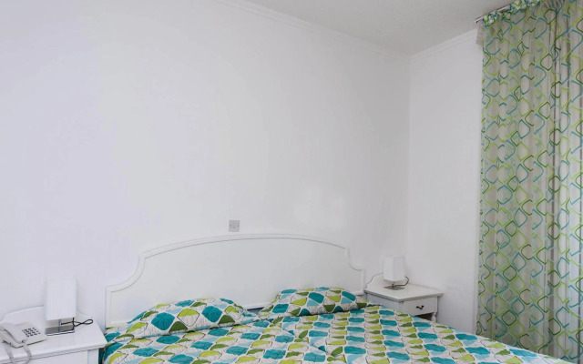 Marlita Beach Hotel Apartments