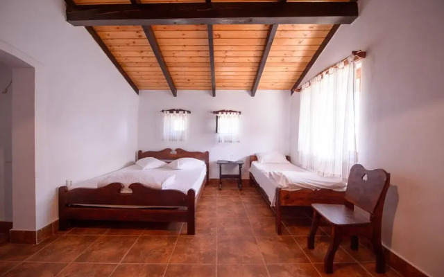 CASA DOBROGEANA Corbu cm