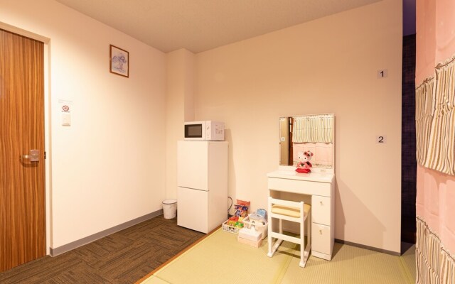 Nikko Inn Minamisenba - Hostel