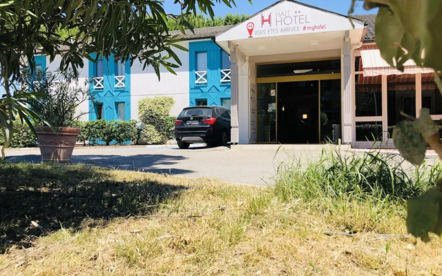 Halt Hotel