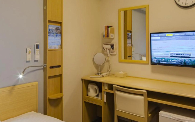 Toyoko Inn Osaka Dome Mae – Guest Rooms – Osaka