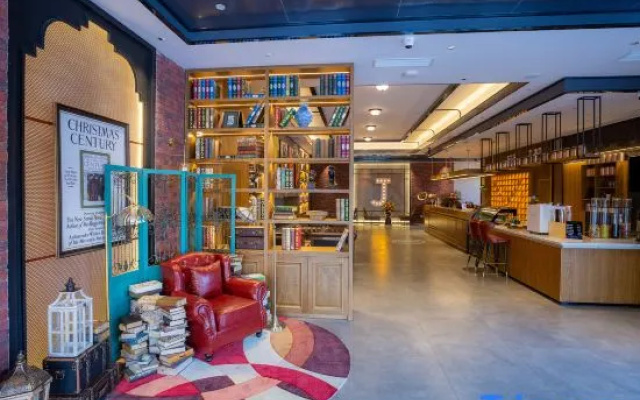 James Joyce Coffetel (Qingdao Shuiqinggou Subway Station Siliu South Road Branch) – Lobby – Qingdao
