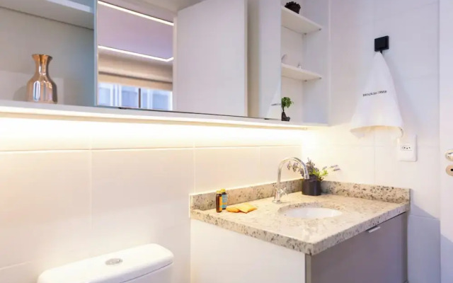 Estudio Pinheiros com piscina e academia