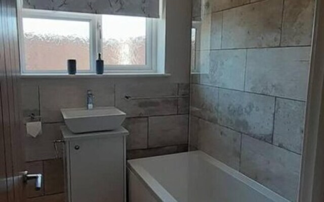 Remarkable 2-bed House in Walesby Nottinghamshire