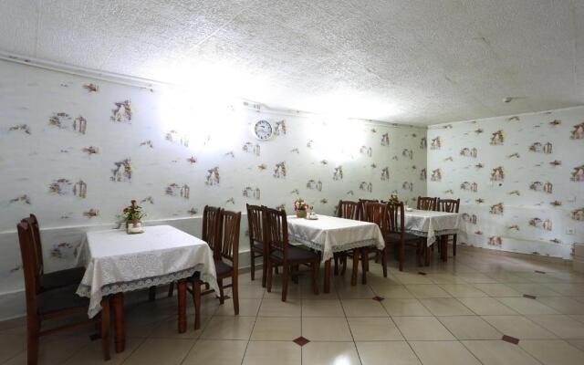 Hotel Globus Avenue