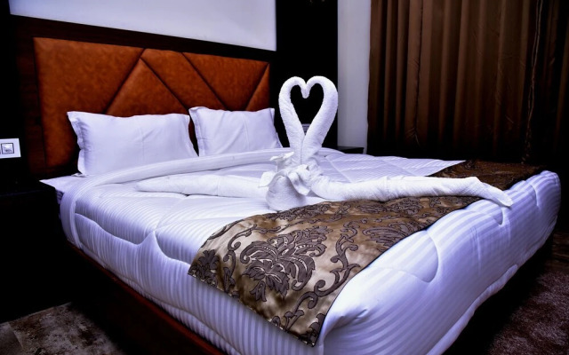 Hotel Arsh Palace