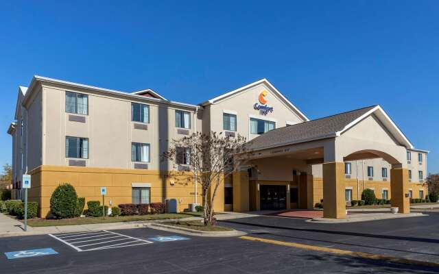 Comfort Inn Smithfield near I-95